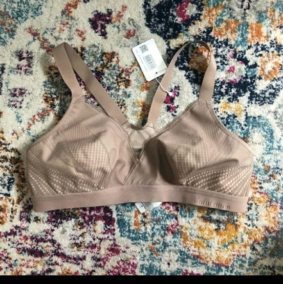 Almost new Awake to lace lululemon bra - Picture 1 of 2